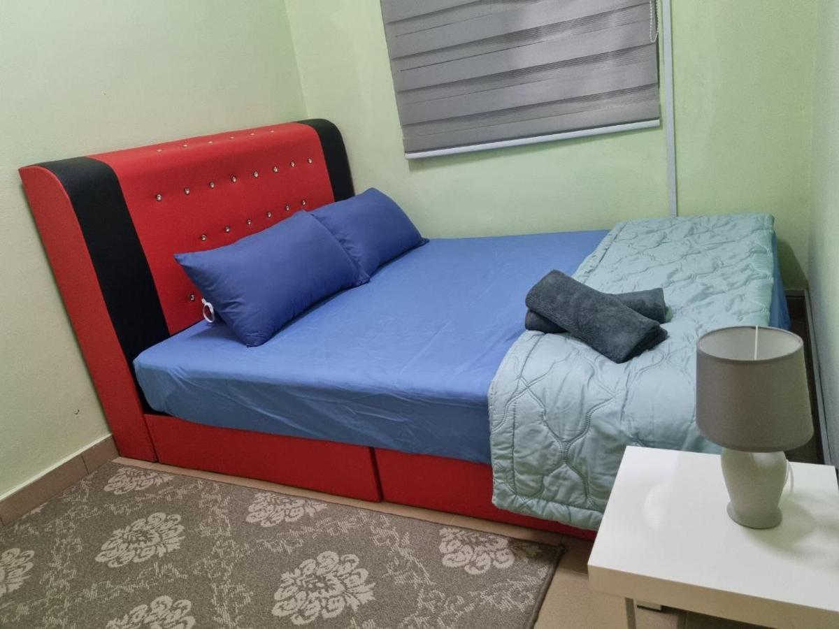 D’Lestari Homestay Seri Kembangan Extérieur photo
